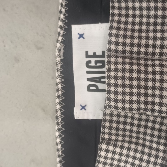 Paige - Picture 4 of 4